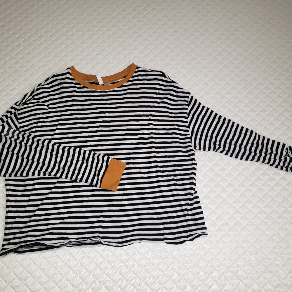 Striped long sleeve tshirt